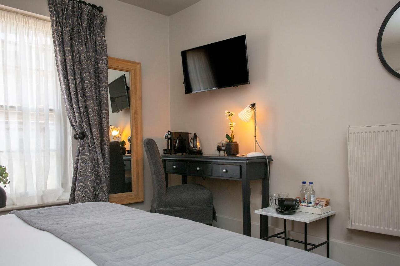 The Grosvenor Arms Hotel ชาฟท์สบรี ภายนอก รูปภาพ