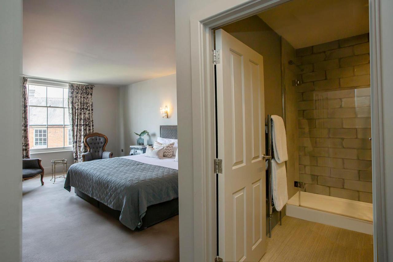 The Grosvenor Arms Hotel ชาฟท์สบรี ภายนอก รูปภาพ
