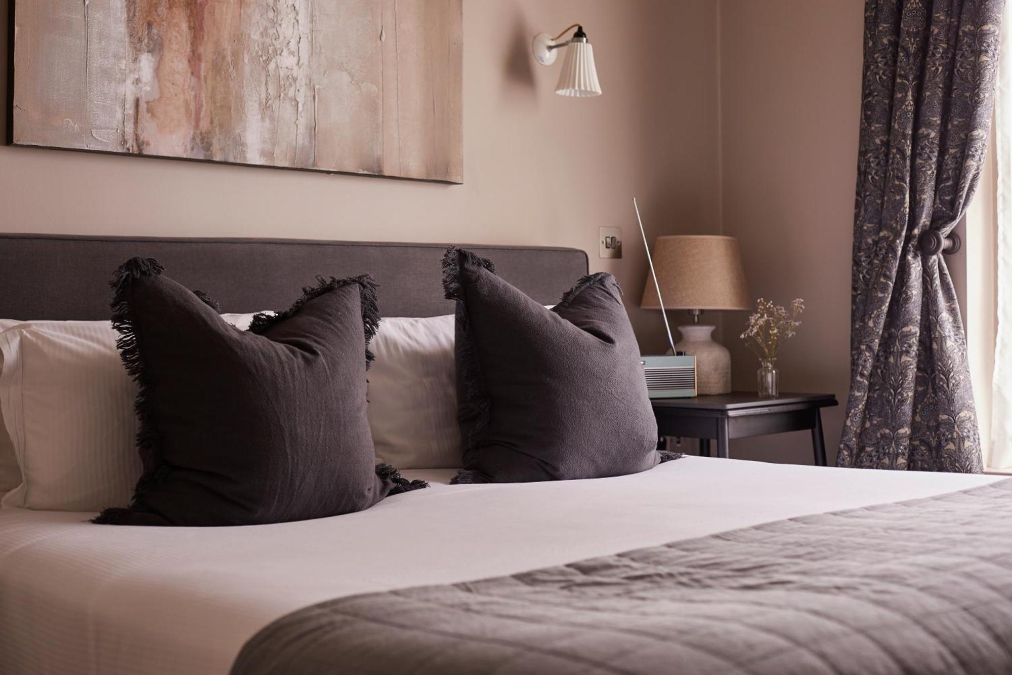 The Grosvenor Arms Hotel ชาฟท์สบรี ภายนอก รูปภาพ
