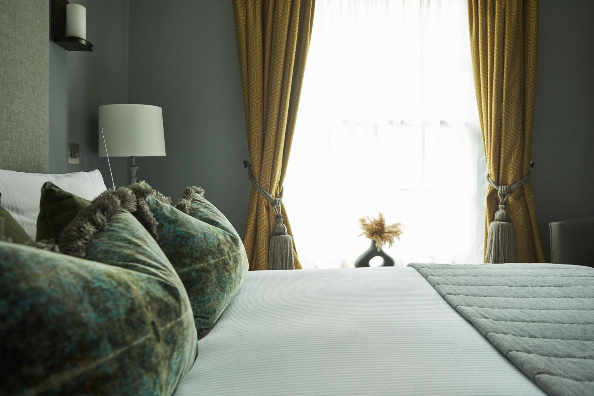 The Grosvenor Arms Hotel ชาฟท์สบรี ภายนอก รูปภาพ