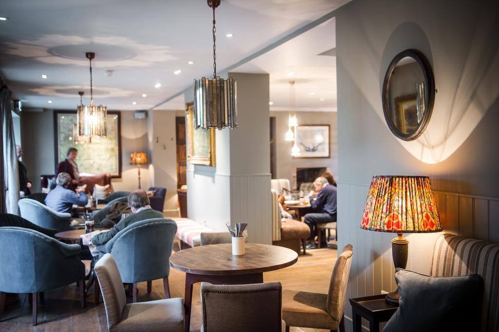 The Grosvenor Arms Hotel ชาฟท์สบรี ภายนอก รูปภาพ